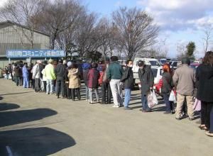 神川町コミュニティー運動広場フリーマーケット