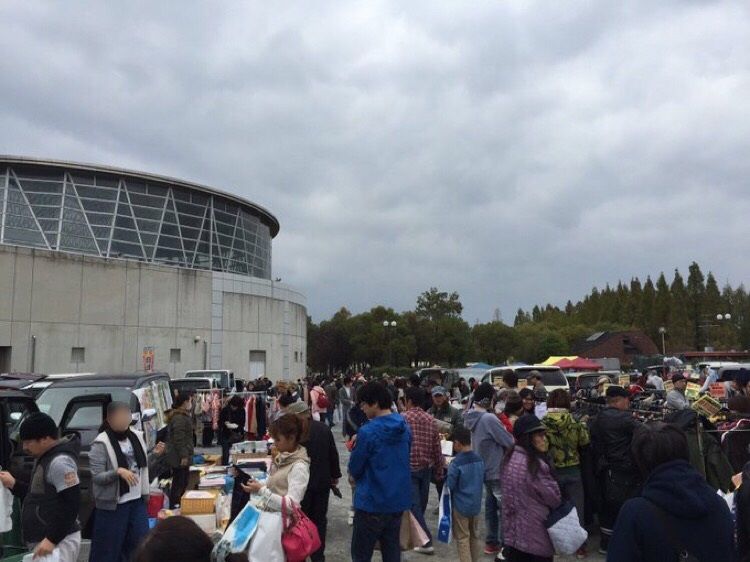 Swapmeet in 花博公園