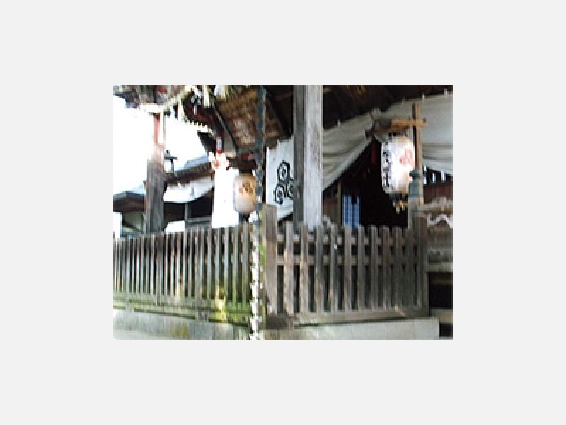 学園都市一ノ矢八坂神社骨董市
