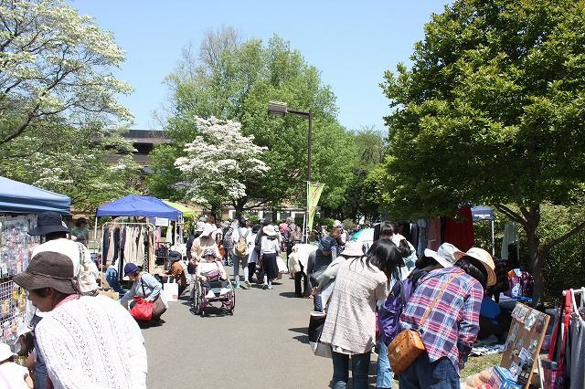 東大和南公園うまかんべぇ～祭り