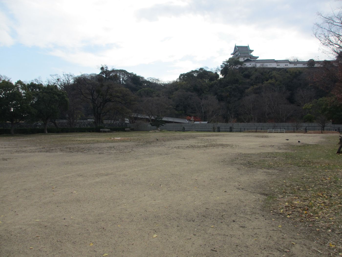 和歌山城公園砂の丸広場(フリマ)