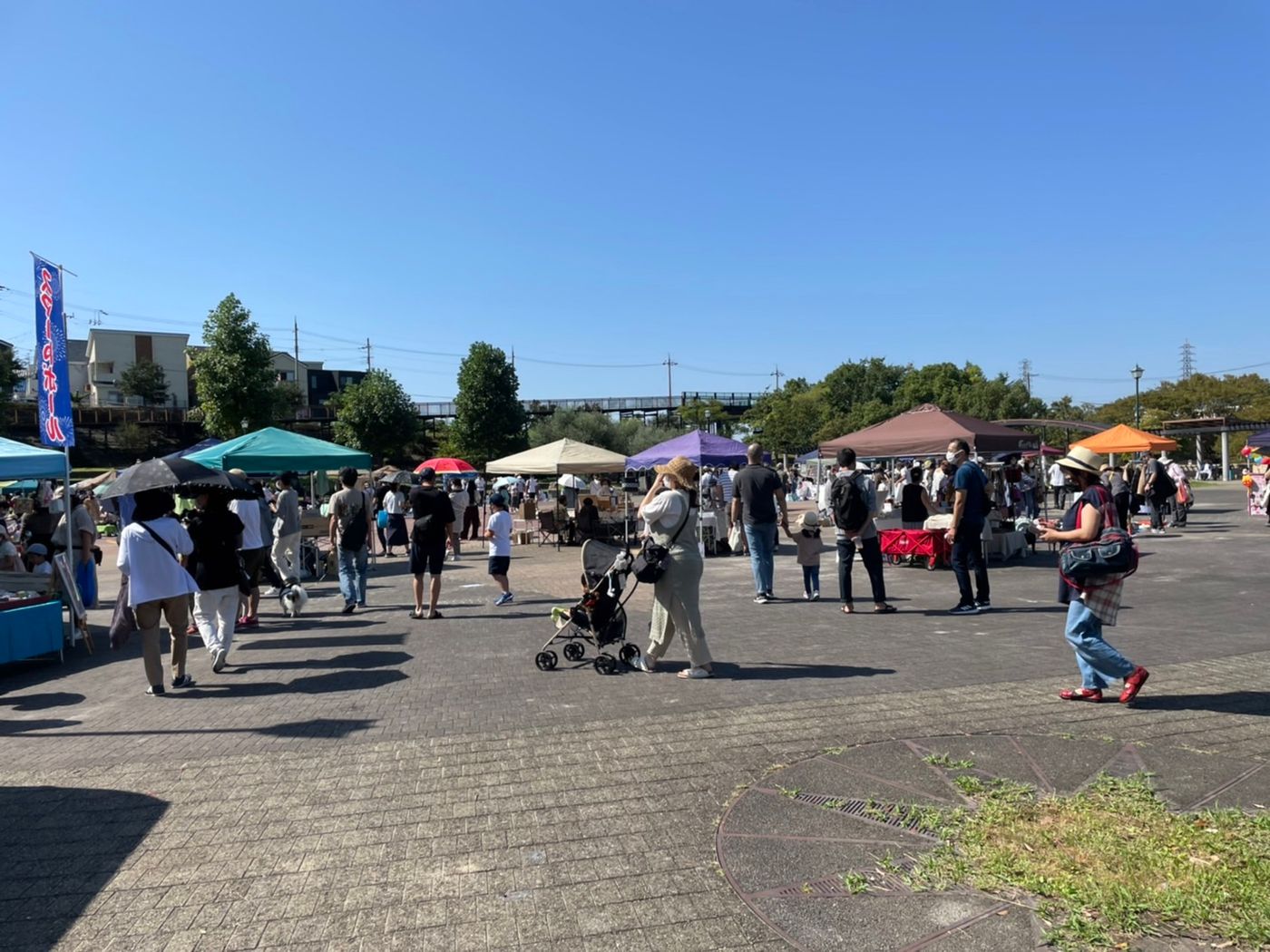大阪寝屋川公園　中央広場　★フリマ★