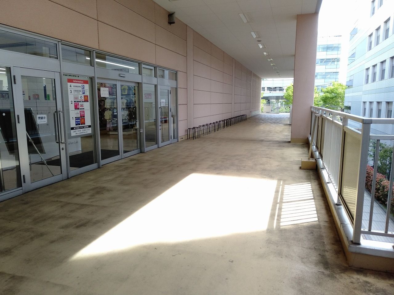 東戸塚西口プラザ 駐車場無料