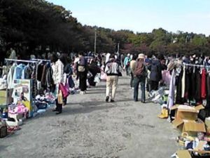 川崎等々力緑地公園フリーマーケット