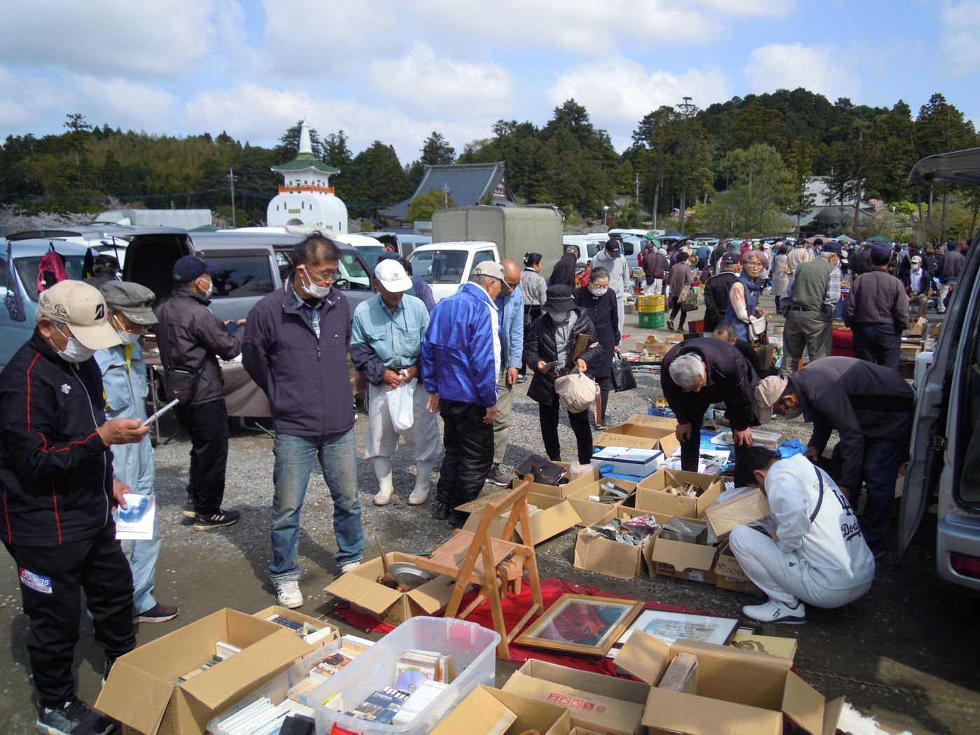 .藻原寺(そうげんじ)がらくた骨董市フリーマーケット