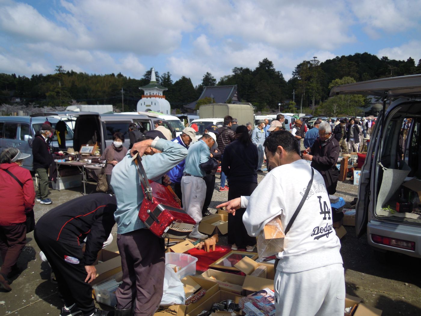 .藻原寺(そうげんじ)がらくた骨董市フリーマーケット