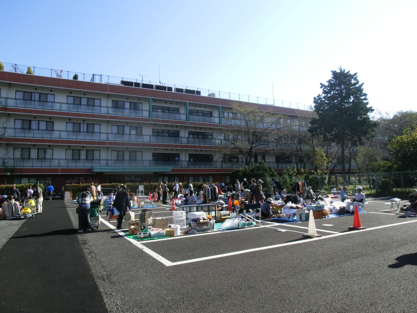 尚寿会グループ フリーマーケット