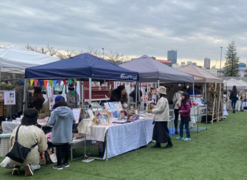 関西アトリエステージmarche in 箕面市立かやの広場