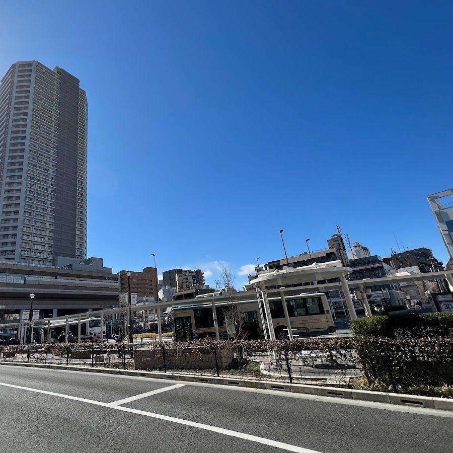 国分寺駅前広場アートマート