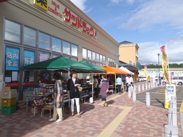 フォレストモール河口湖フリマ