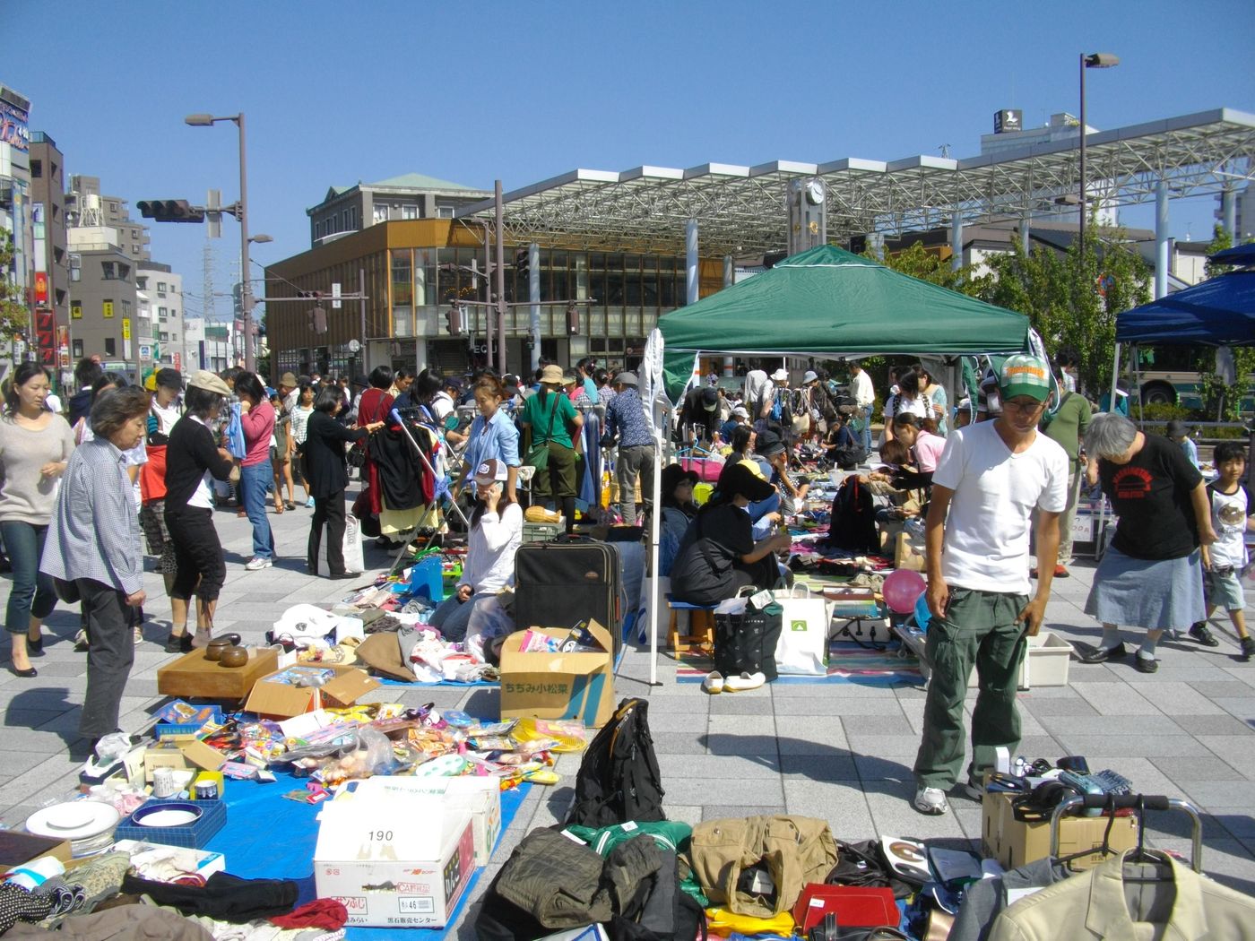 ◎「朝霞駅前　南口広場」◎