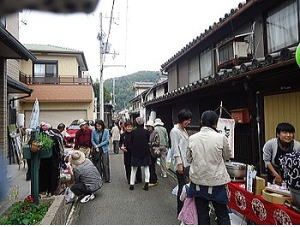 軒下蚤の市