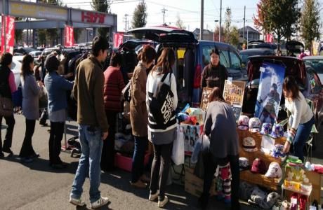 楽市楽座主催　チャリティフリーマーケットin光市