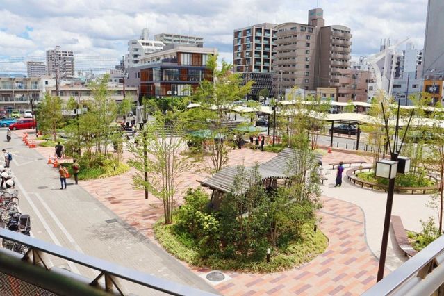 出屋敷駅前広場 フリーマーケット