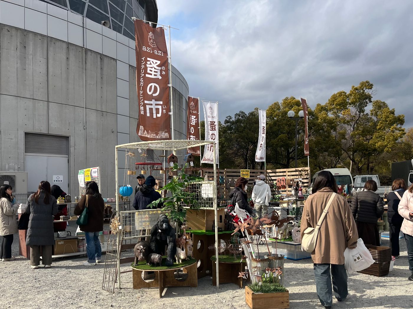 Happy Antique Market in 花博蚤の市