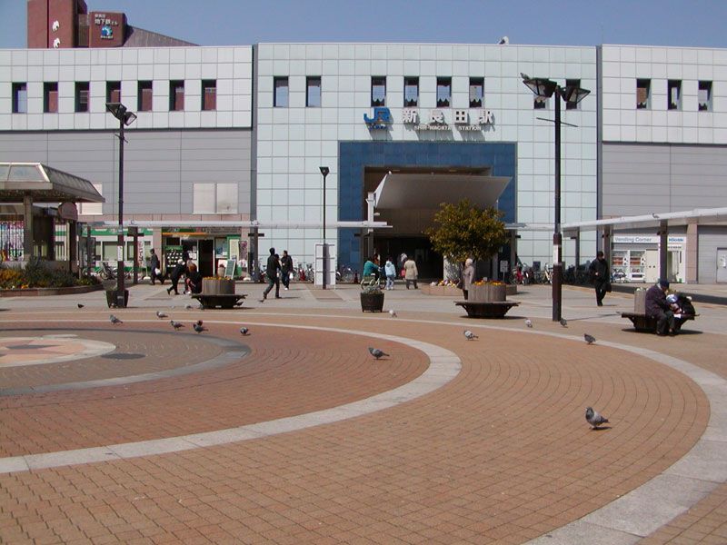 ゴーゴーフリマ　新長田駅前広場
