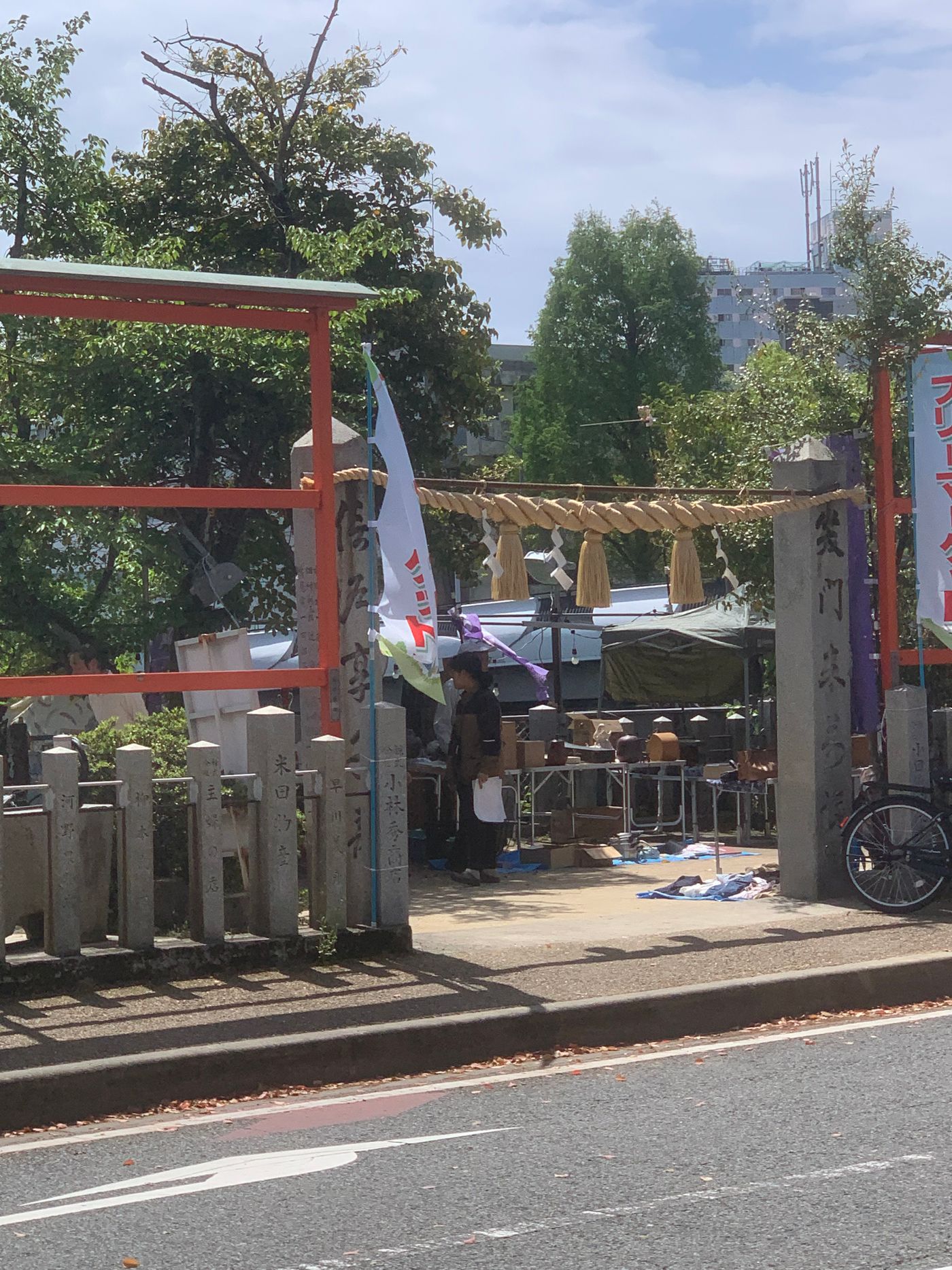 横川えびす神社フリーマーケット