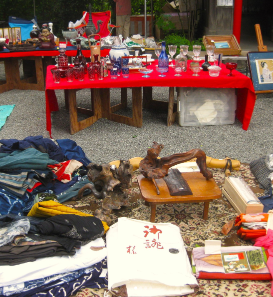 白笹稲荷骨董蚤の市