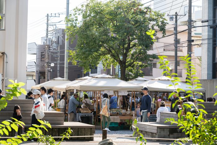 Bibli PICNIC 朝市（毎月第2日曜日に開催）
