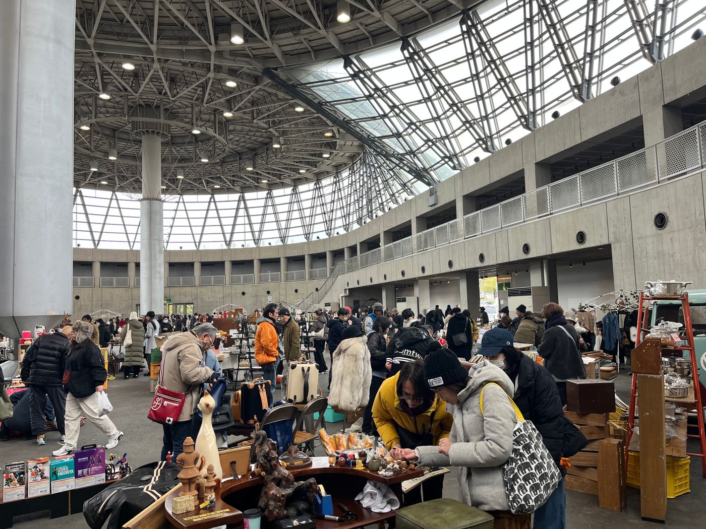 Happy Antique Market in 花博蚤の市