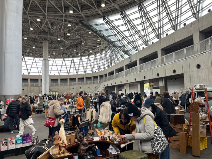 Happy Antique Market in 花博蚤の市