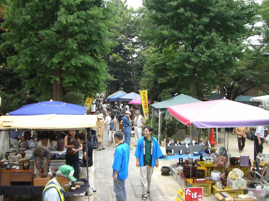 越谷(北越谷)香取神社骨董市