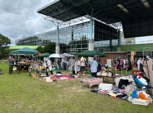 .山鹿市　水辺プラザかもとフリーマーケット